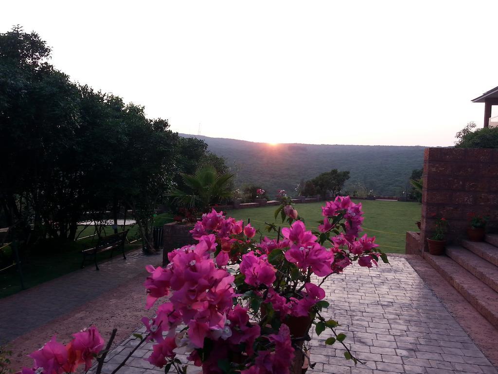 Bella Vista Resort Mahabaleshwar Luaran gambar
